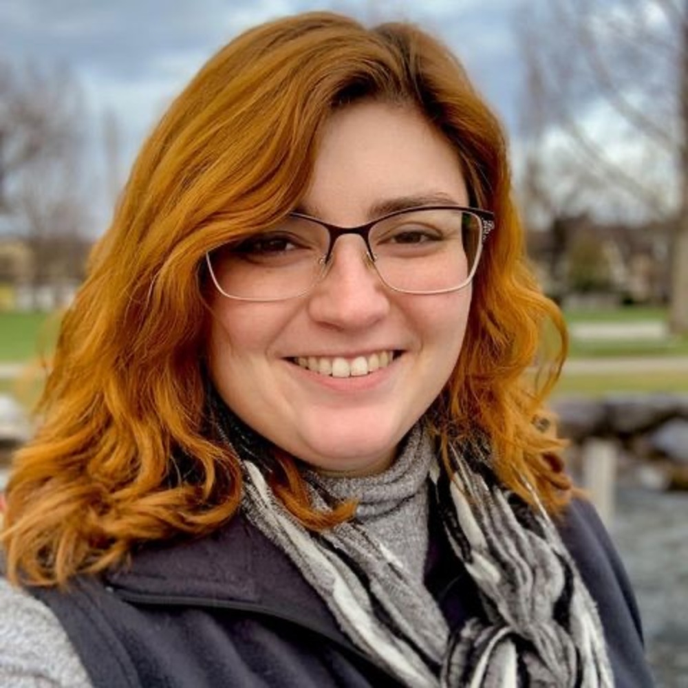 Meet your Posher, Carina